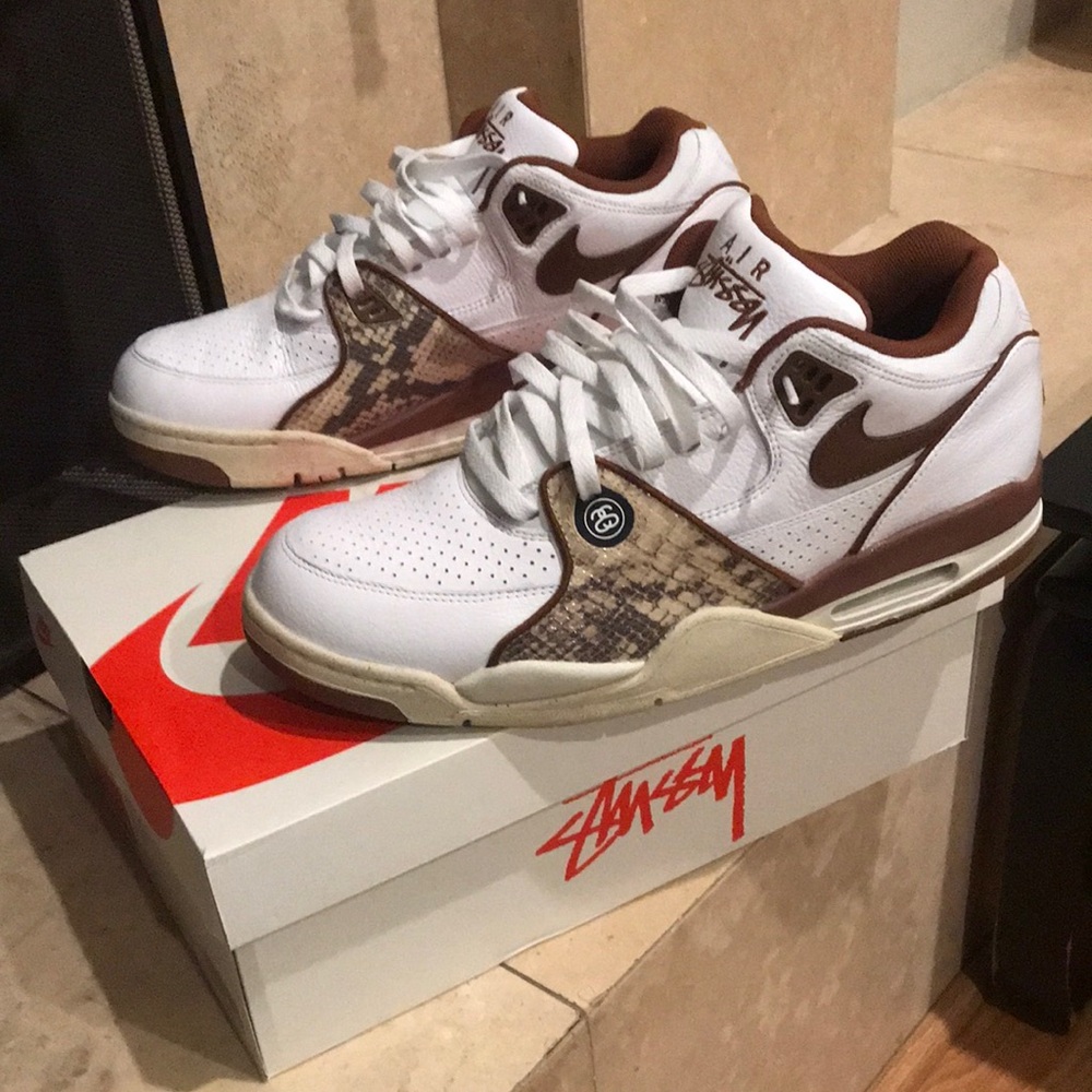 Nike air flight 89 low sp stussy